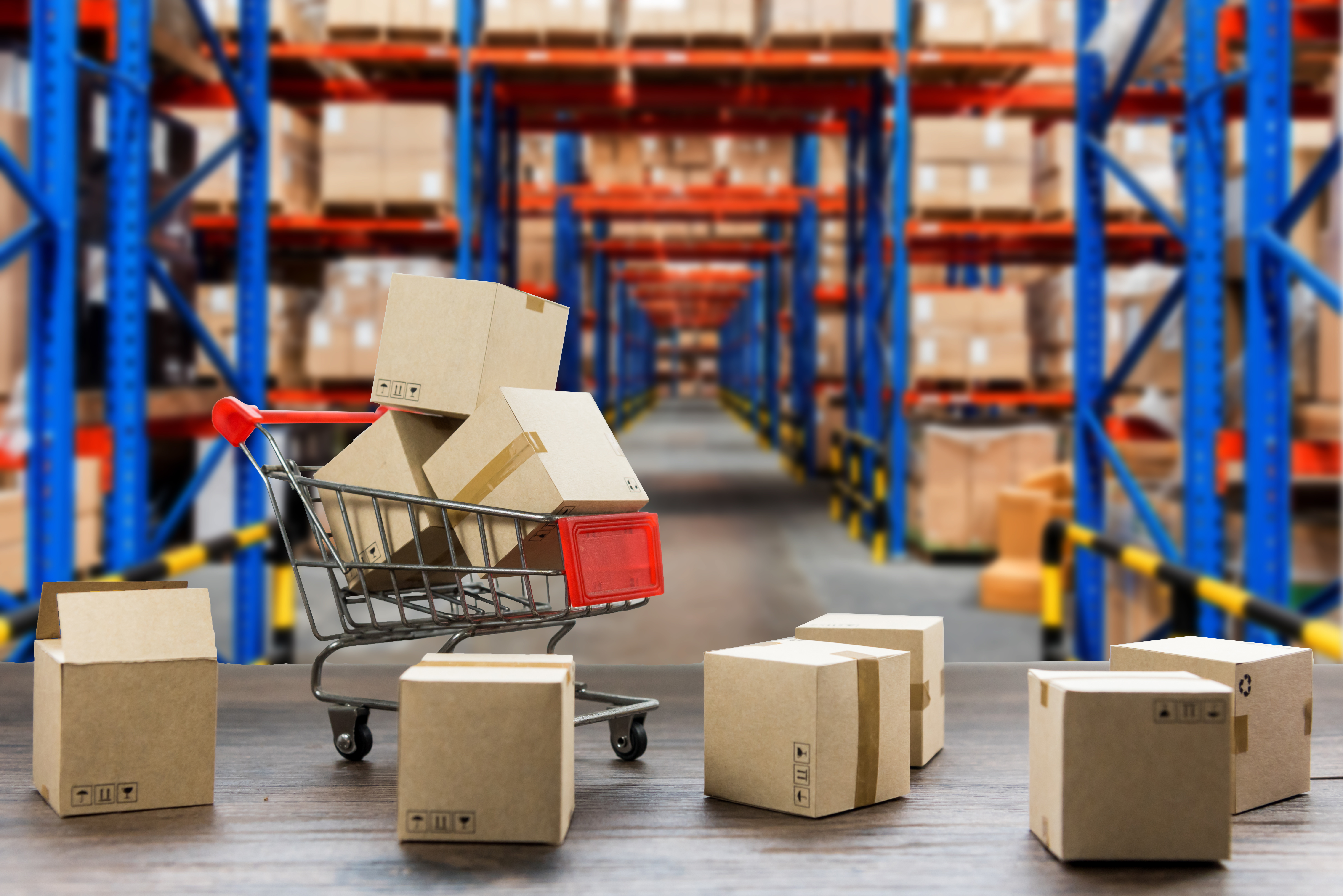 The German firm DWS is expected to sell a French warehouse that is leased to Amazon. (Voy_ager/Adobe Stock)