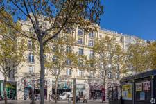 What's Behind Gecina's Sale of 101 Champs-Élysées?